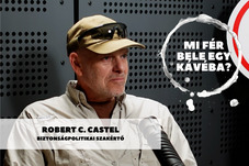 Mi fér bele egy kávéba? Robert C. Castellel beszélgettünk