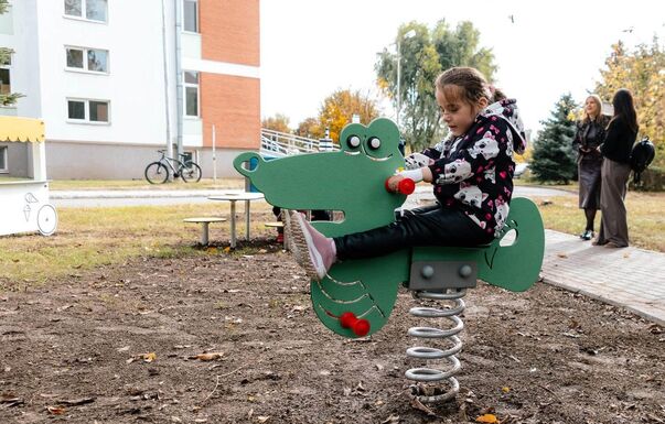 Játszótérrel könnyítik meg a kézdivásárhelyi kis betegek kórházi mindennapjait