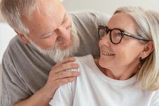 Gyermekek után csökkenhet a nők nyugdíjkorhatára, ez az előrehozott nyugdíjat is befolyásolja
