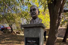 Felavatták Nagy Imre mellszobrát Ungváron