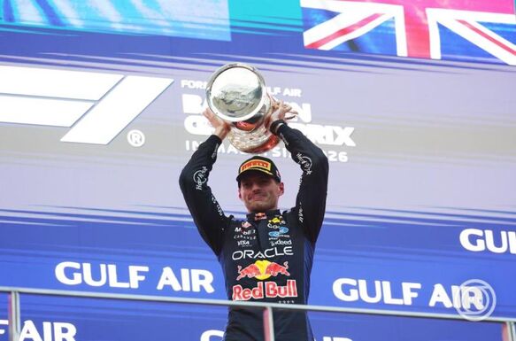 A négyszeres világbajnok nyerte a Bahreini Forma–1-es Nagydíjat