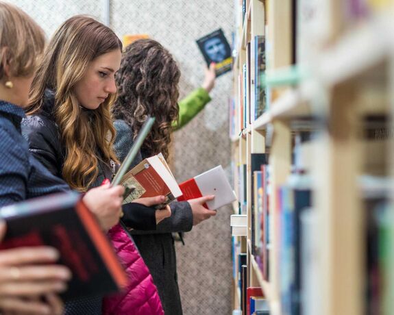 Október 15–17-én tartják az első szatmári Könyvhétvégét