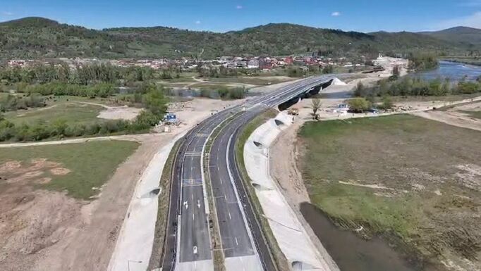 Csütörtökön megnyitják az új Tisza-hidat és határátkelőt (VIDEÓ) 