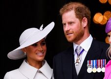 Harry és Meghan nem dolgozhatnak a királyi család tagjaként – Az uralkodó nem engedi