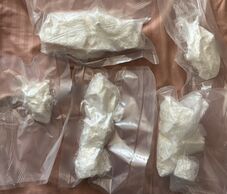 Kokain és kannabisz is előkerült két kábítószeres ügyben