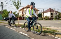 Bicikliút és gyermekközpont épült Szilágyperecsenben