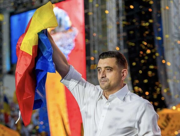 Nyilvános vitát kezdeményez az AUR a zászlócsókos törvényről