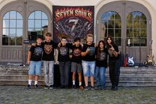 Sikeres karitatív akciót szervezett egy nagyenyedi diákokból álló rockzenekar