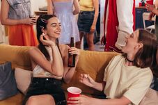 Drog, alkohol, szex, szerencsejáték: döbbenetes adatok érkeztek a romániai kamaszokról