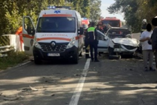 Kisteherautó és szeméygépkocsi ütközött, egy férfi meghalt