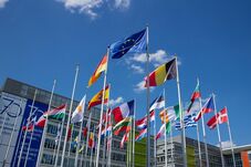Újabb hárommilliárd euró kifizetését hagyta jóvá az EU Ukrajna számára