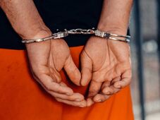 Prostituáltnak hajtott az autójával egy férfi a drága tarifa miatt