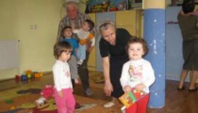 A külföldön munkát vállaló szülőknek jelezni kell szándékukat