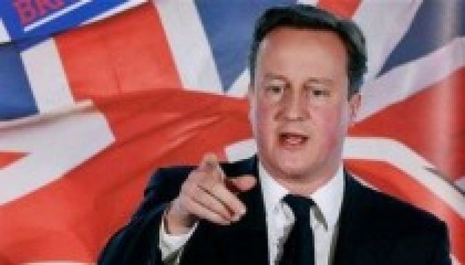 Petíció a brit miniszterelnöknek a melegházasság ellen