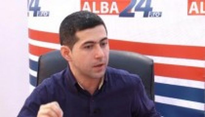 Büntetőjogi panasszal “gyarapodott” a rasszista tanácsos