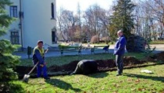 Nagykároly kastélyánál várfalba botlottak a munkások