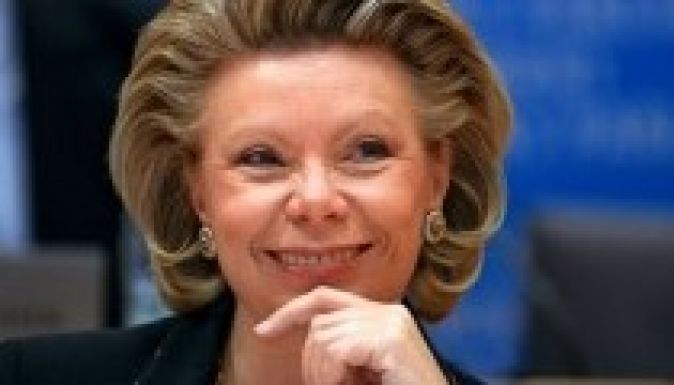 Miért szivárogtatott Viviane Reding a maszol.ro-nak?