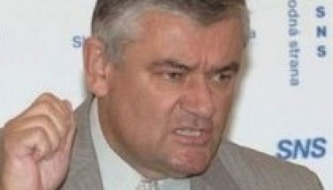 Kizárták a magyarfaló Ján Slotát a Szlovák Nemzeti Pártból