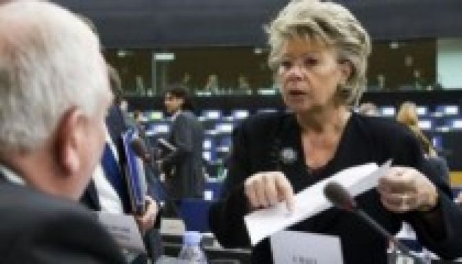 Redingék kivacsorázták a Fideszt az EPP-ből