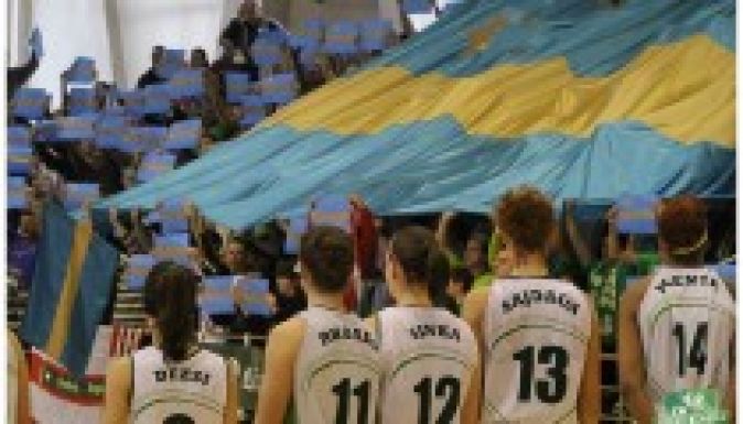 A székelyzászló-rengeteg sem segített a Sepsin