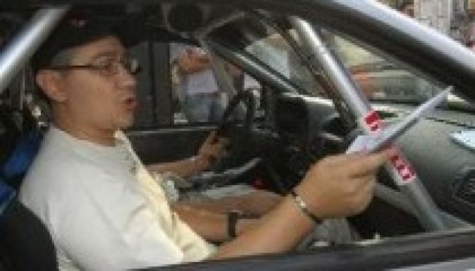 Elkobozná a kormányfő a balesetet okozó személyek járművét