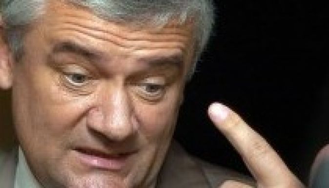 Egy évre lecsukhatják a részegen vezető Ján Slotát