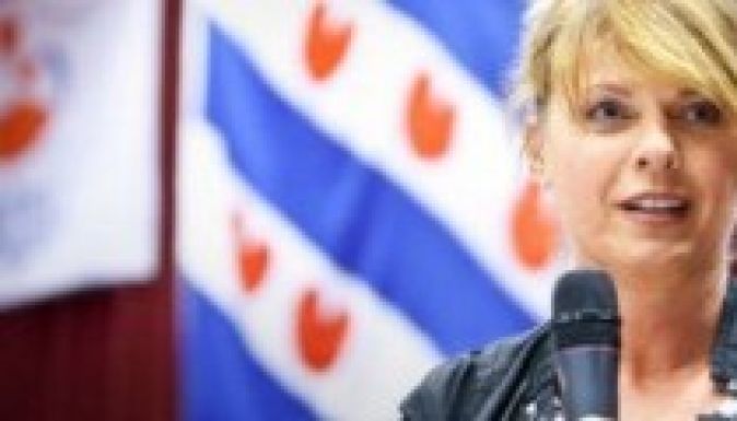 Frízföldi politikussal egészült ki a kisebbségi kezdeményező bizottság