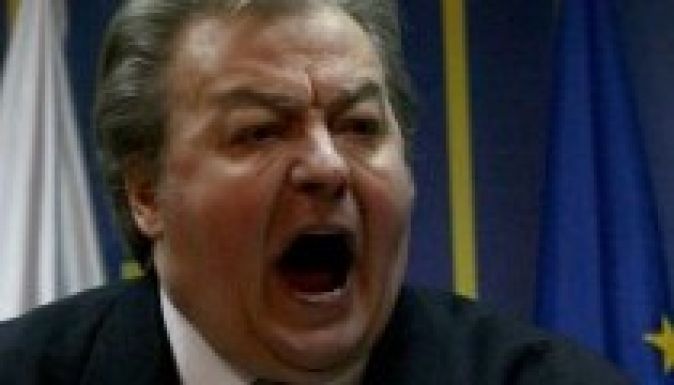 Vadim: félőrült, talpnyaló, botrányhős pártvezér