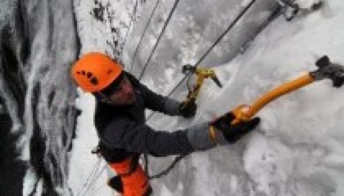 Újabb erdélyi hegymászóért izgulhatunk a Himalájában