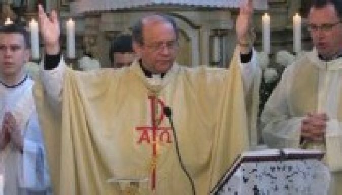 Magyarellenes püspököt nevezett ki Ferenc pápa nagyszombati érseknek