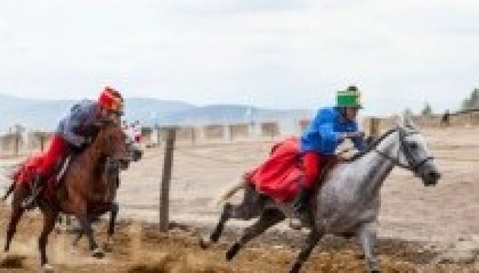 Nagy pompával kezdődött el a III. Székely Vágta