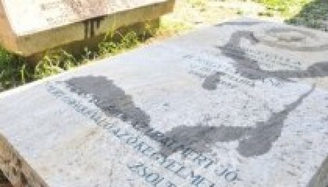 Éjjel-nappal járőrök őrzik majd a Házsongárdot