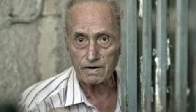 A kommunizmust kínzással szolgáló börtönfelügyelőt jelentettek fel