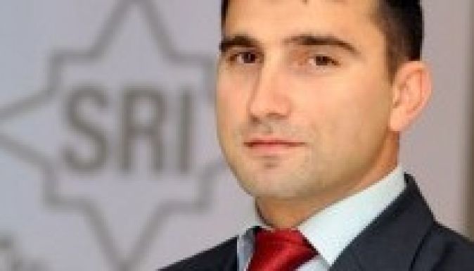 A SRI sajtósa a maszol.ro-nak: Ráduly „szekusa” nem a mi emberünk