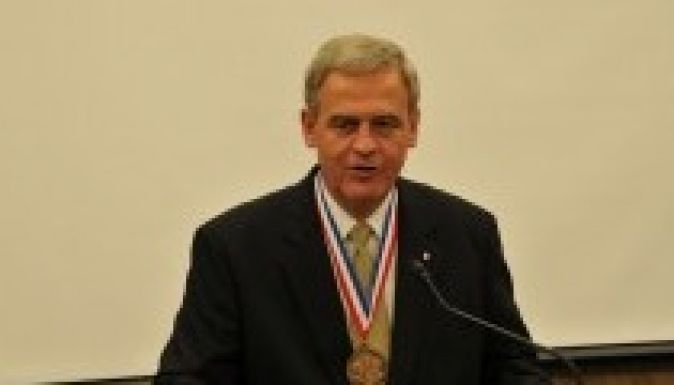 Tőkés: uszítanak ellenem, visszatérőben a diktatúra Romániában