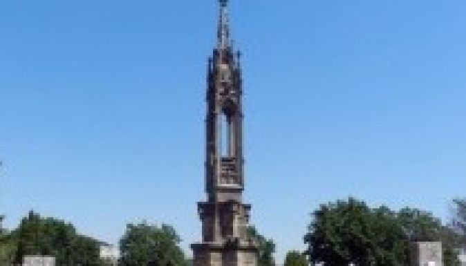 Aláírásgyűjtést kezdtek a temesvári Hűség szobra ellen