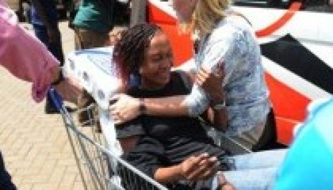 Békés bevásárlókat mészároltak le Nairobiban