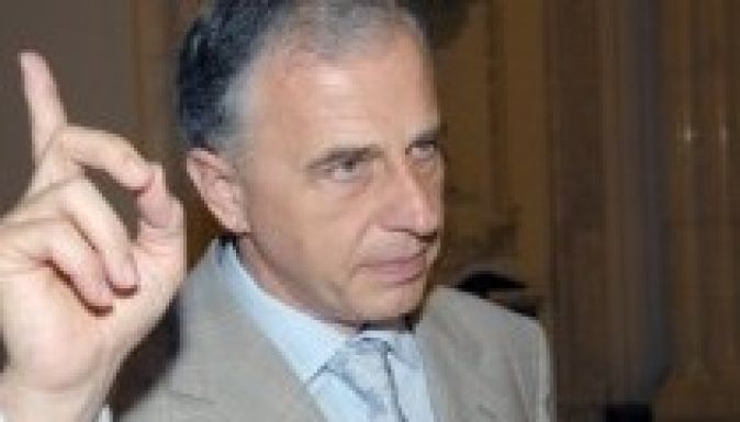 Geoană a maszol.ro-nak: Tőkést várjuk Bukarestbe, nem Kincsest!