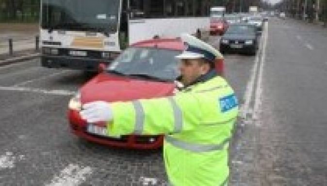 Elhalasztotta a kormány a KRESZ módosítását