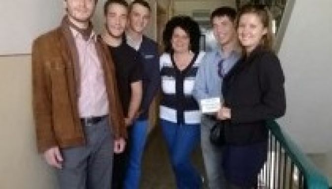 Tonnánnyi szolidaritás Lakó Péterfi Tündével