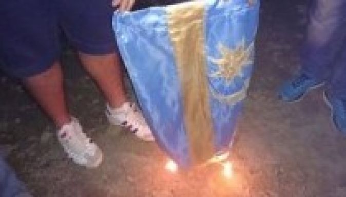 Ismét székely zászló égetésével provokál a Noua Dreaptă