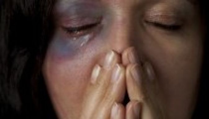 Új esély a családjukban bántalmazott nőknek