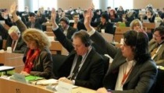 Fidesz EP-küldöttség: politikai kirakatper zajlik Tőkés ellen