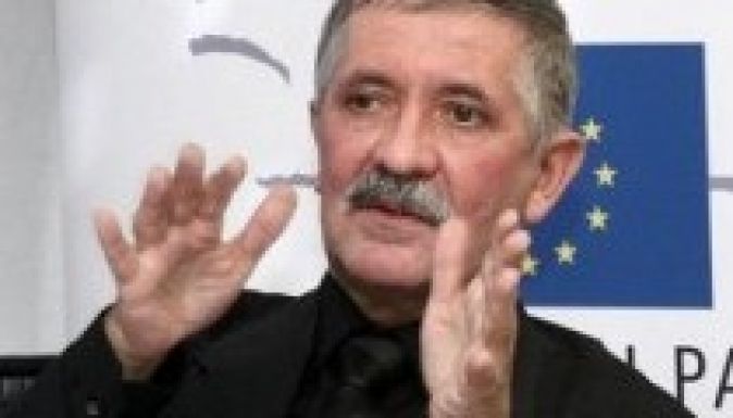 Tabajdi: méltánytalan, ami Tőkés Lászlóval történik