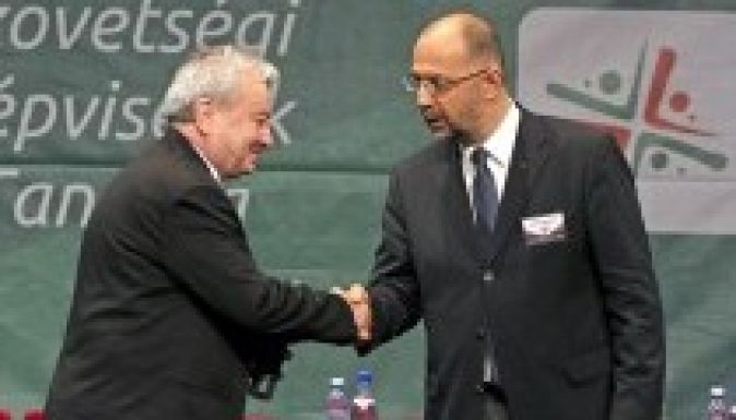 Átadták a 2013-as Ezüstfenyő Díjakat