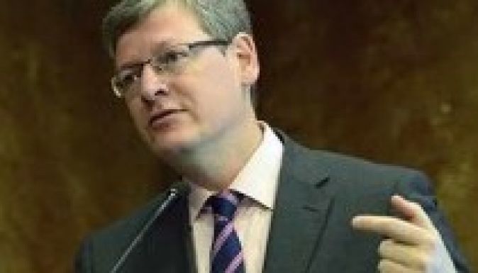 Andor László: David Cameron csúszós lejtőre vinné az Uniót