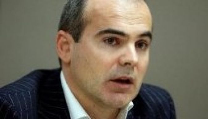 Bojkottálták a liberálisok tévéelnök-jelöltjének kinevezését Pontáék