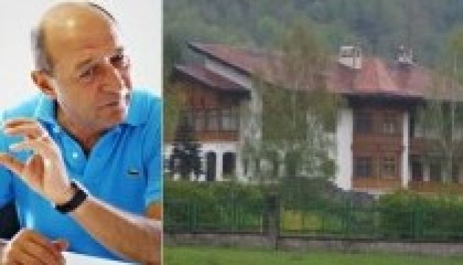 Megfosztották Traian Băsescut a székelyföldi villától