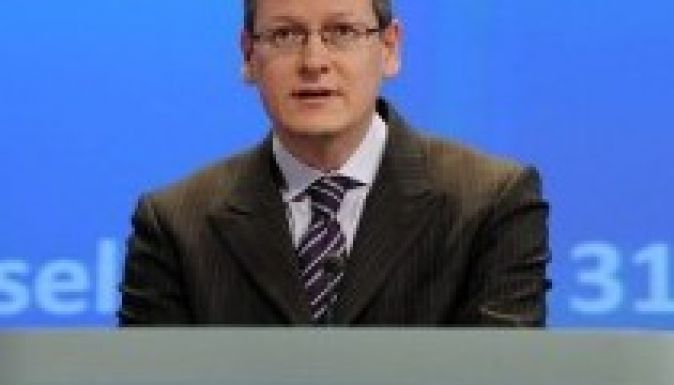 Román munkavállalók:  Andor figyelmeztette a briteket