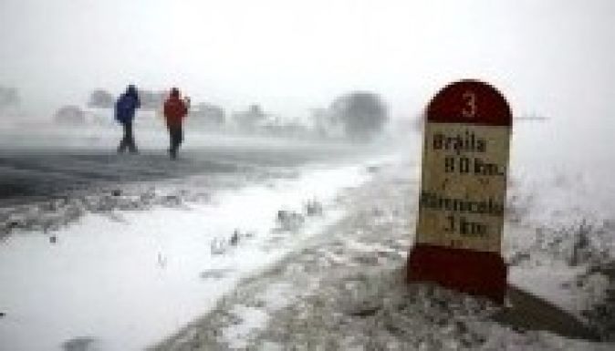 A fél ország megbénult a tomboló hóvihar miatt